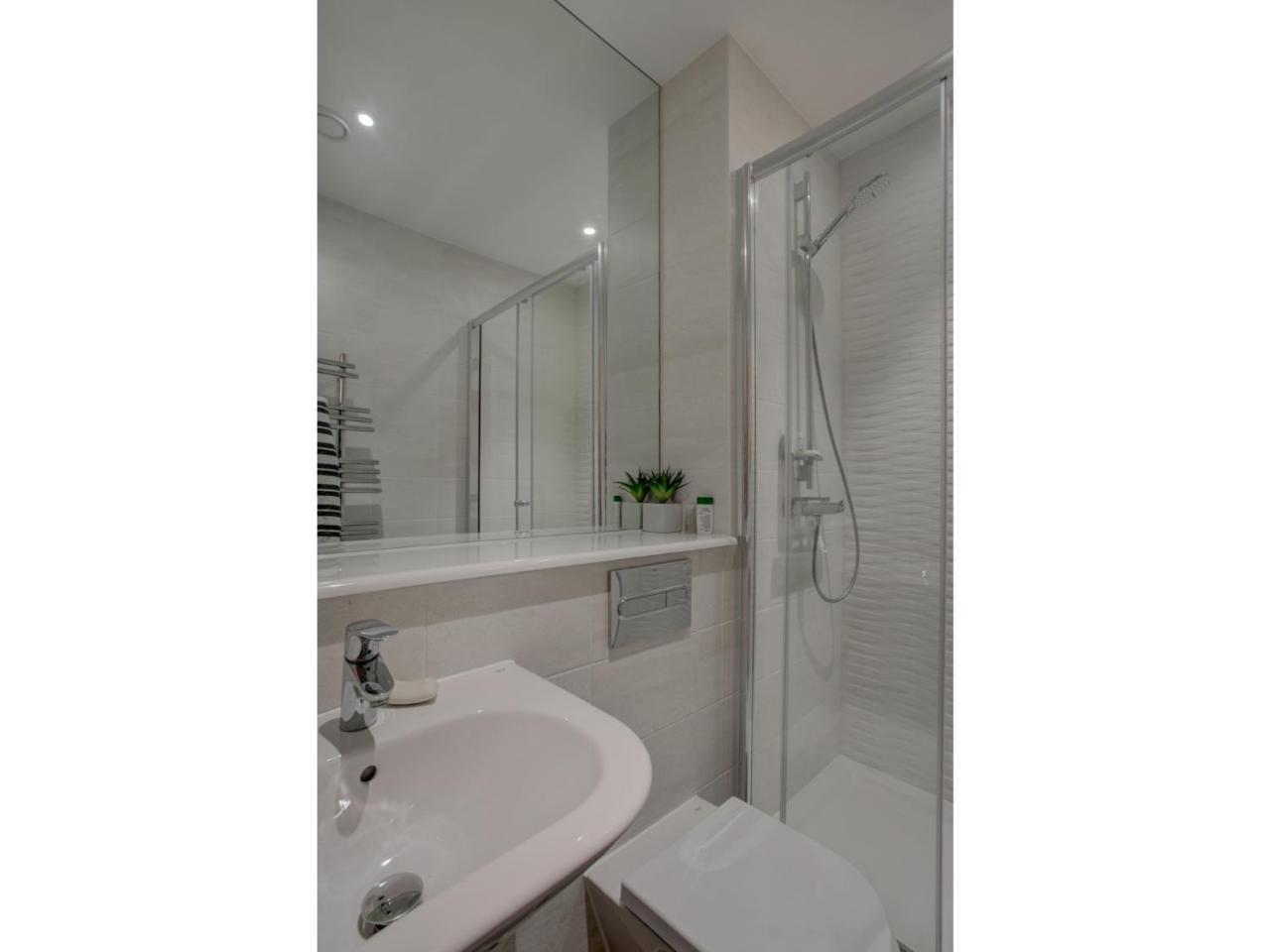 דירות Stylish And Charming Apt For Up To 4, מנצ'סטר מראה חיצוני תמונה